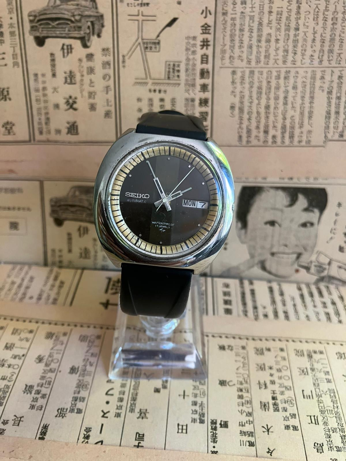 Seiko Automatic - 7006-6020 Black/Yellow