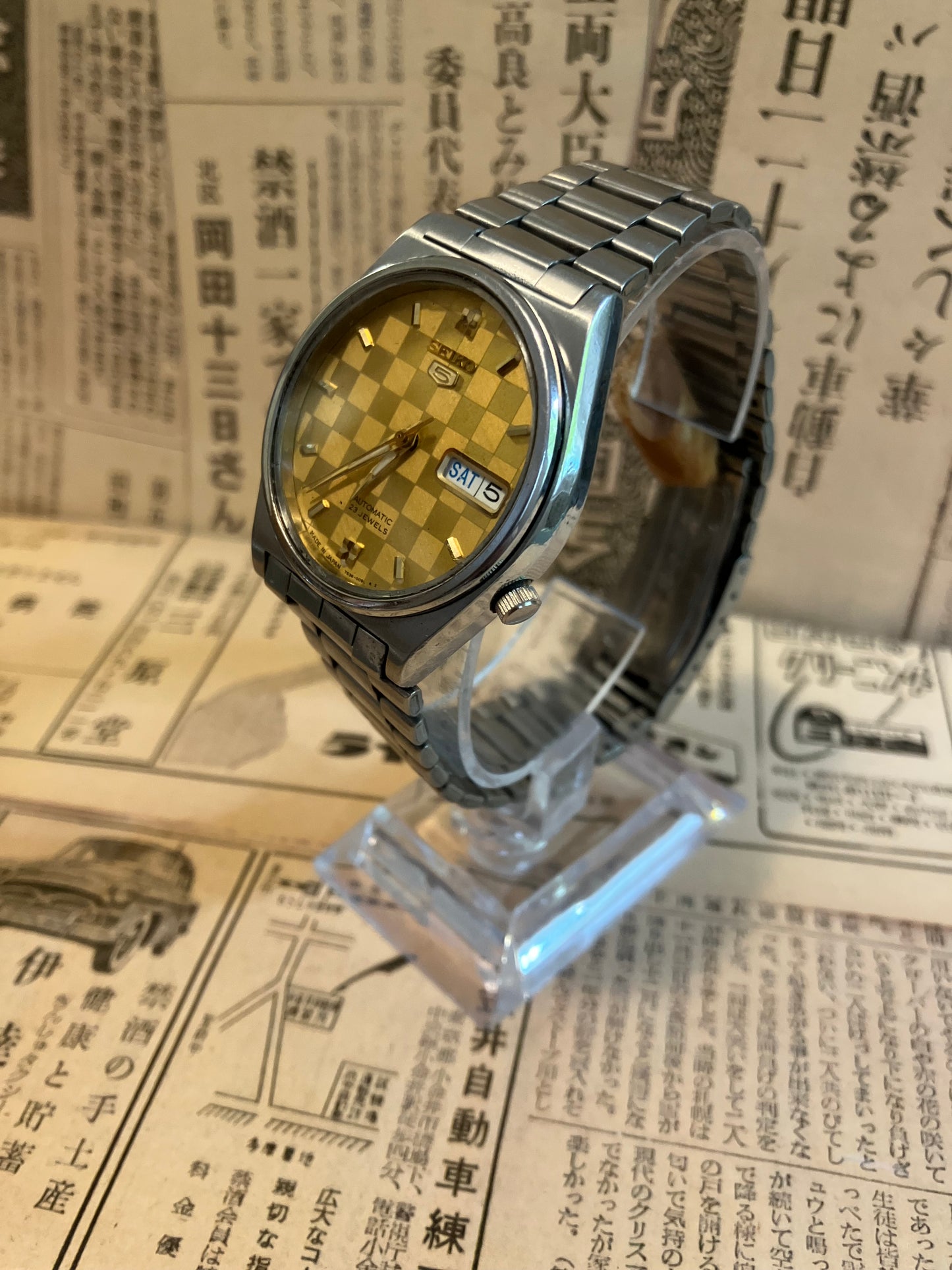 Seiko 5 - 7S36 Gold chequer (2006)