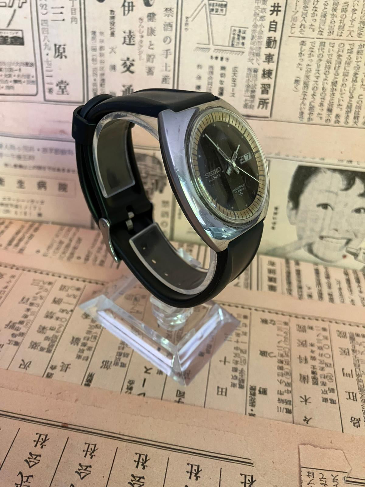 Seiko Automatic - 7006-6020 Black/Yellow