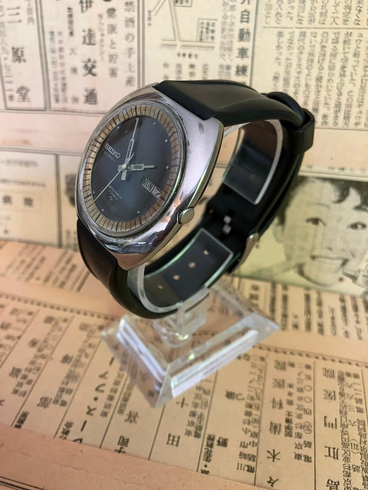 Seiko Automatic - 7006-6020 Black/Yellow