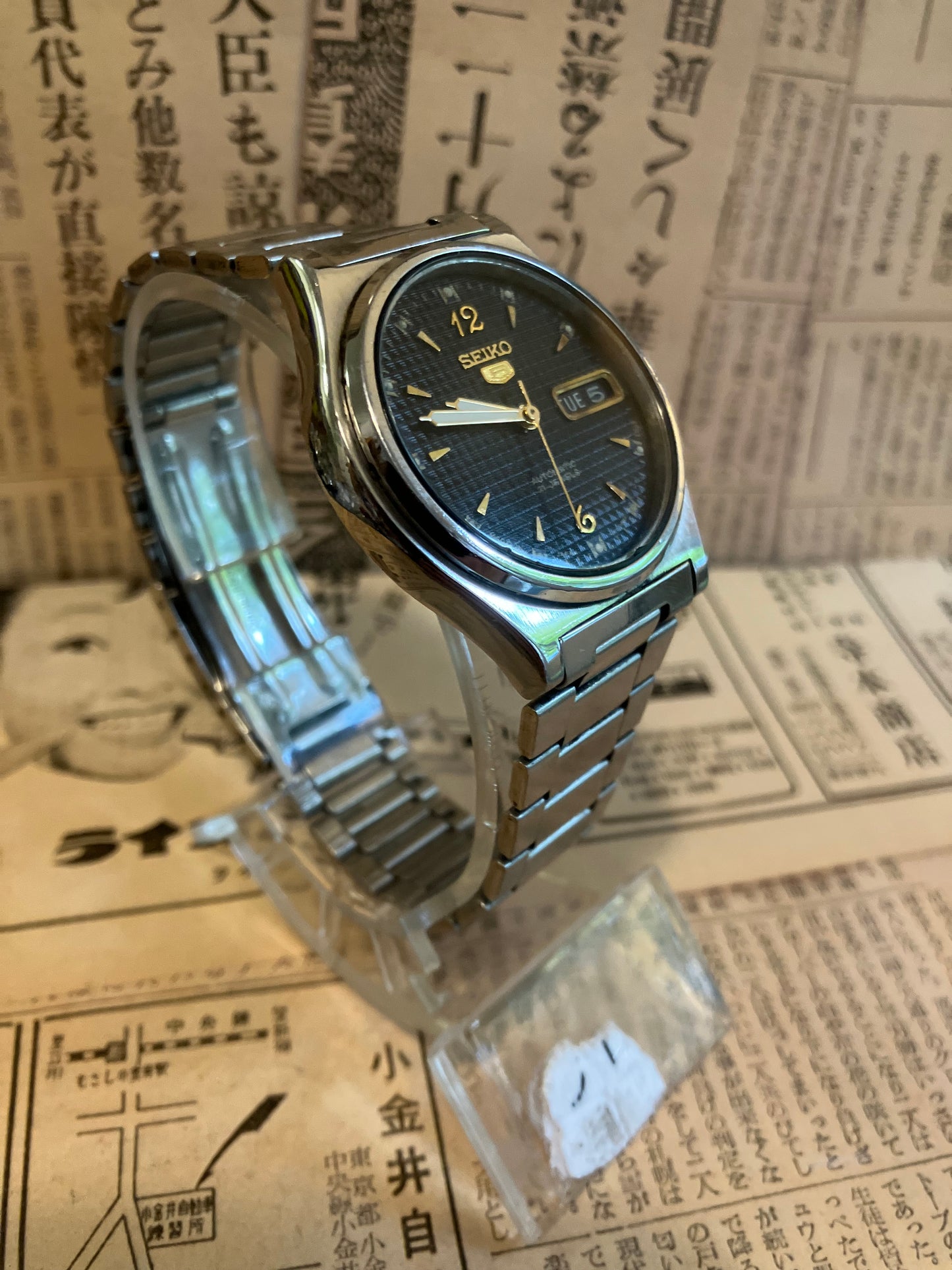 Seiko 5 - 7009 Black grain (1991)