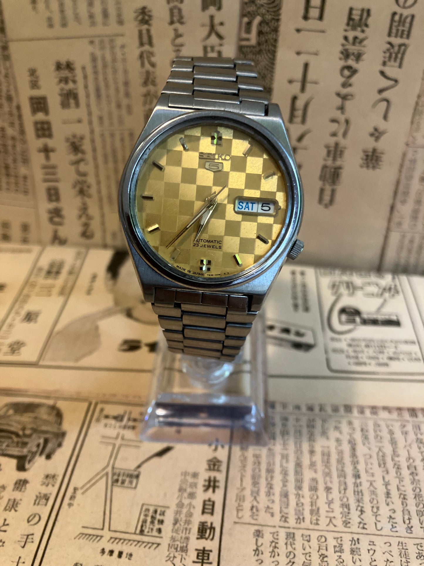 Seiko 5 - 7S36 Gold chequer (2006)