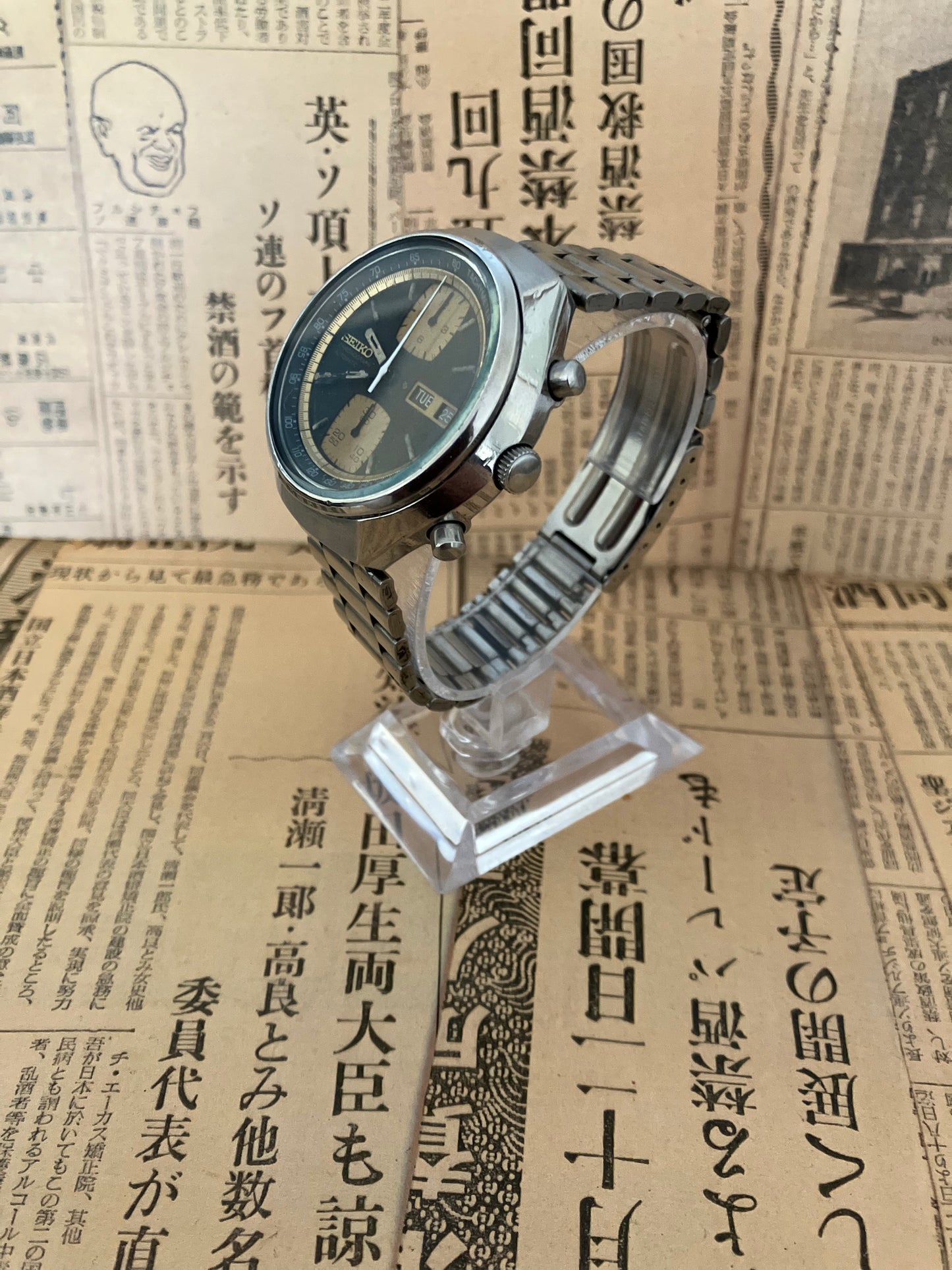 Seiko 'John Player Special' Chronograph 6138-8030 Black/Gold (1976)