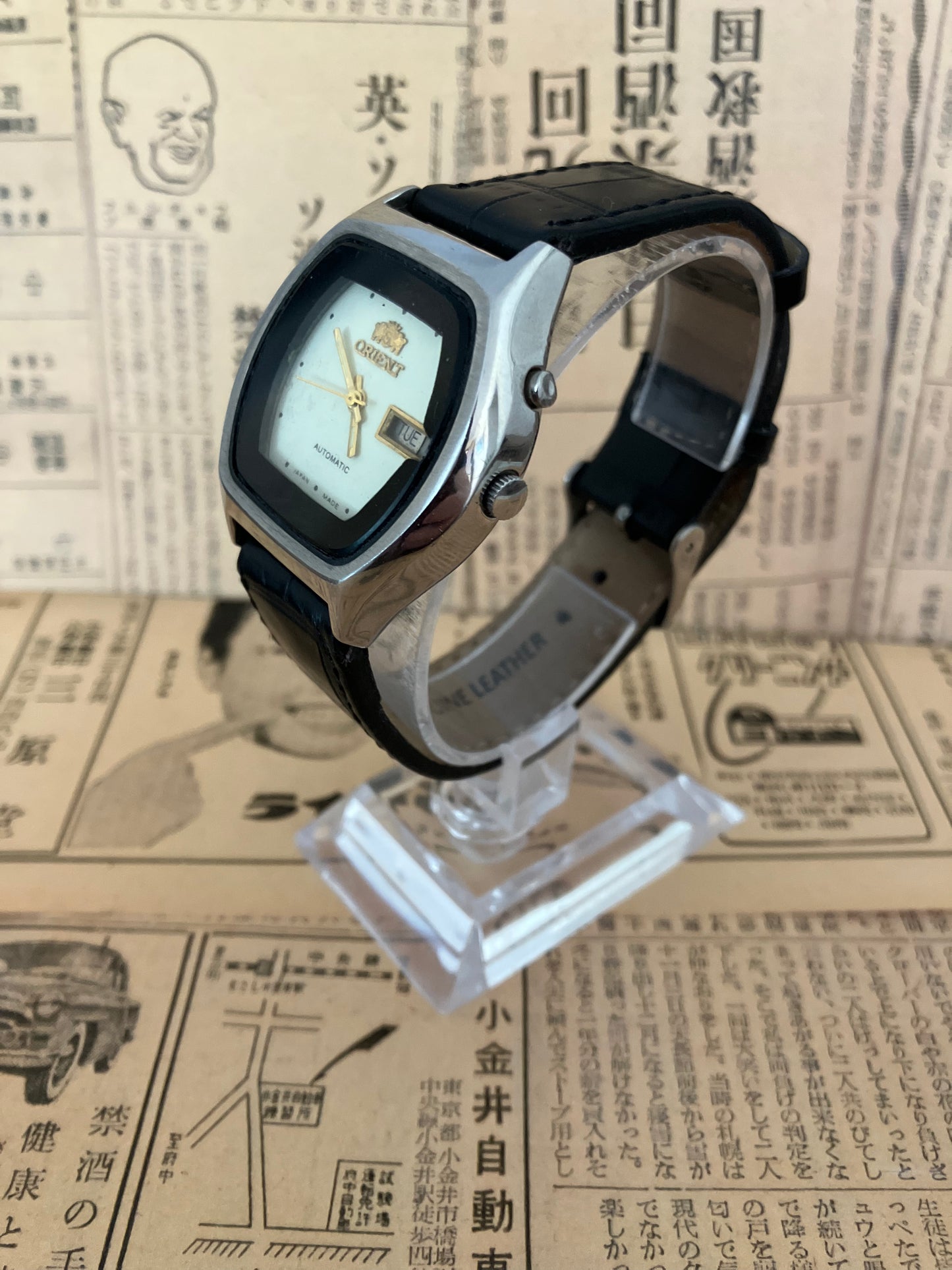 Orient Automatic - White TV case (1977)