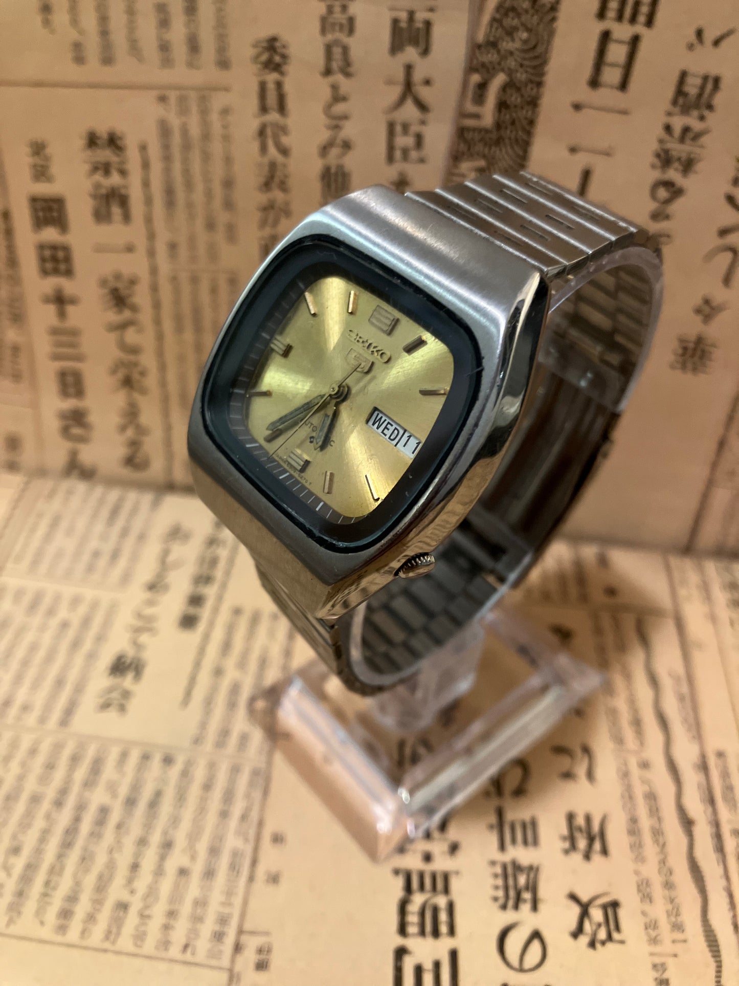 Seiko 5 - 6309 Gold TV Case (1981)