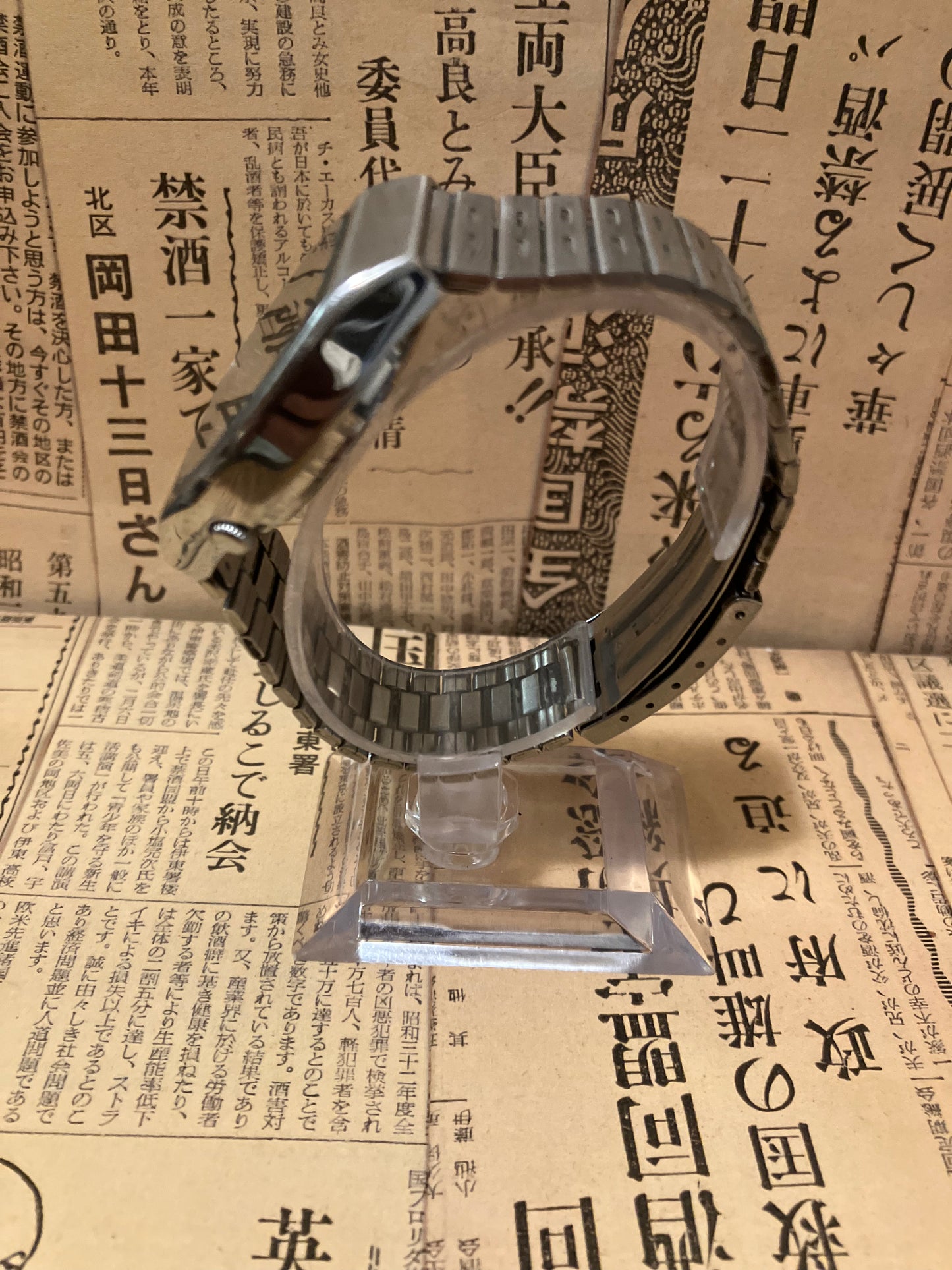 Seiko 5 - 6309 Gold TV Case (1981)