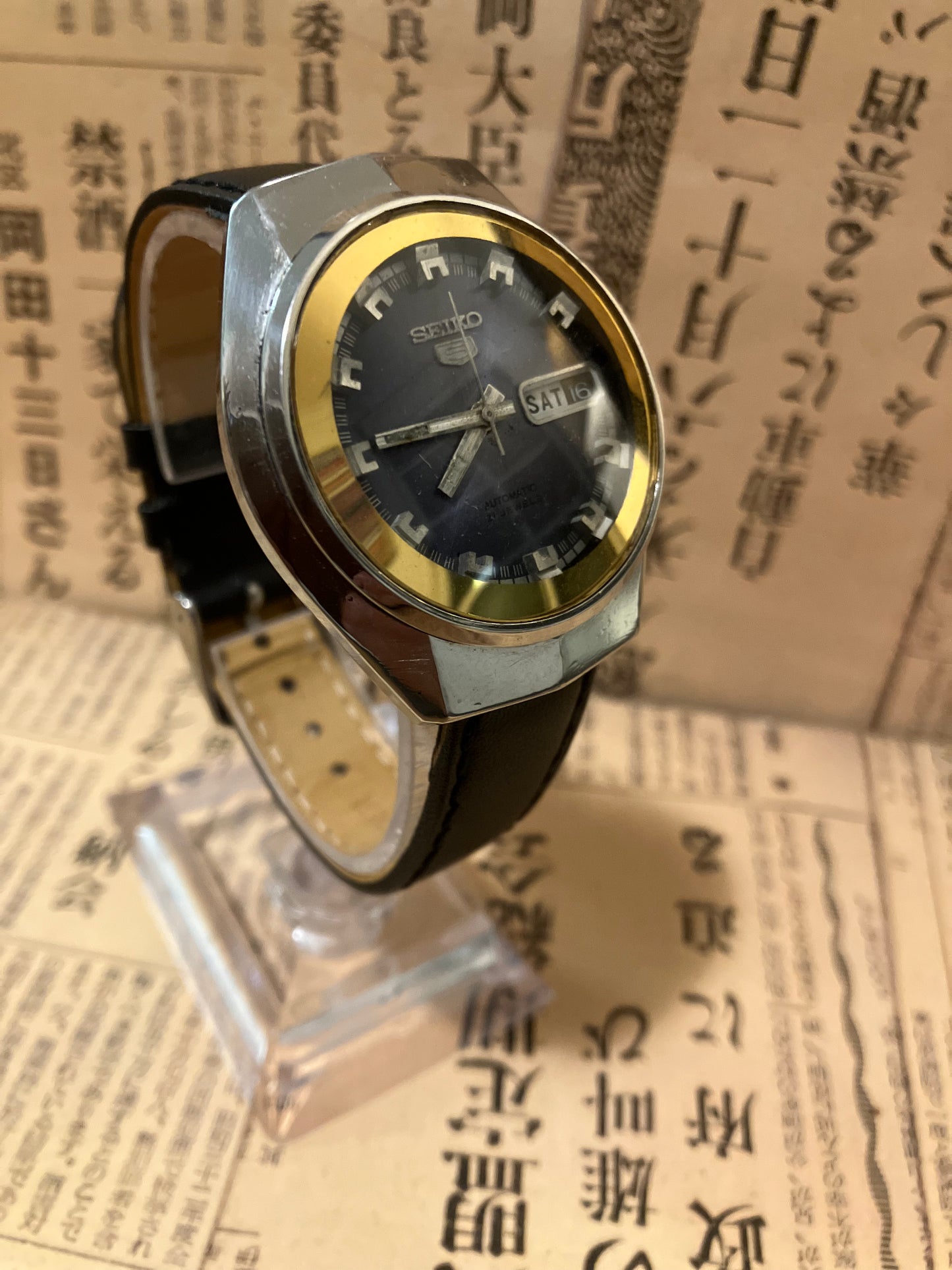 Seiko 5 - 6106 Blue/Gold (1974)
