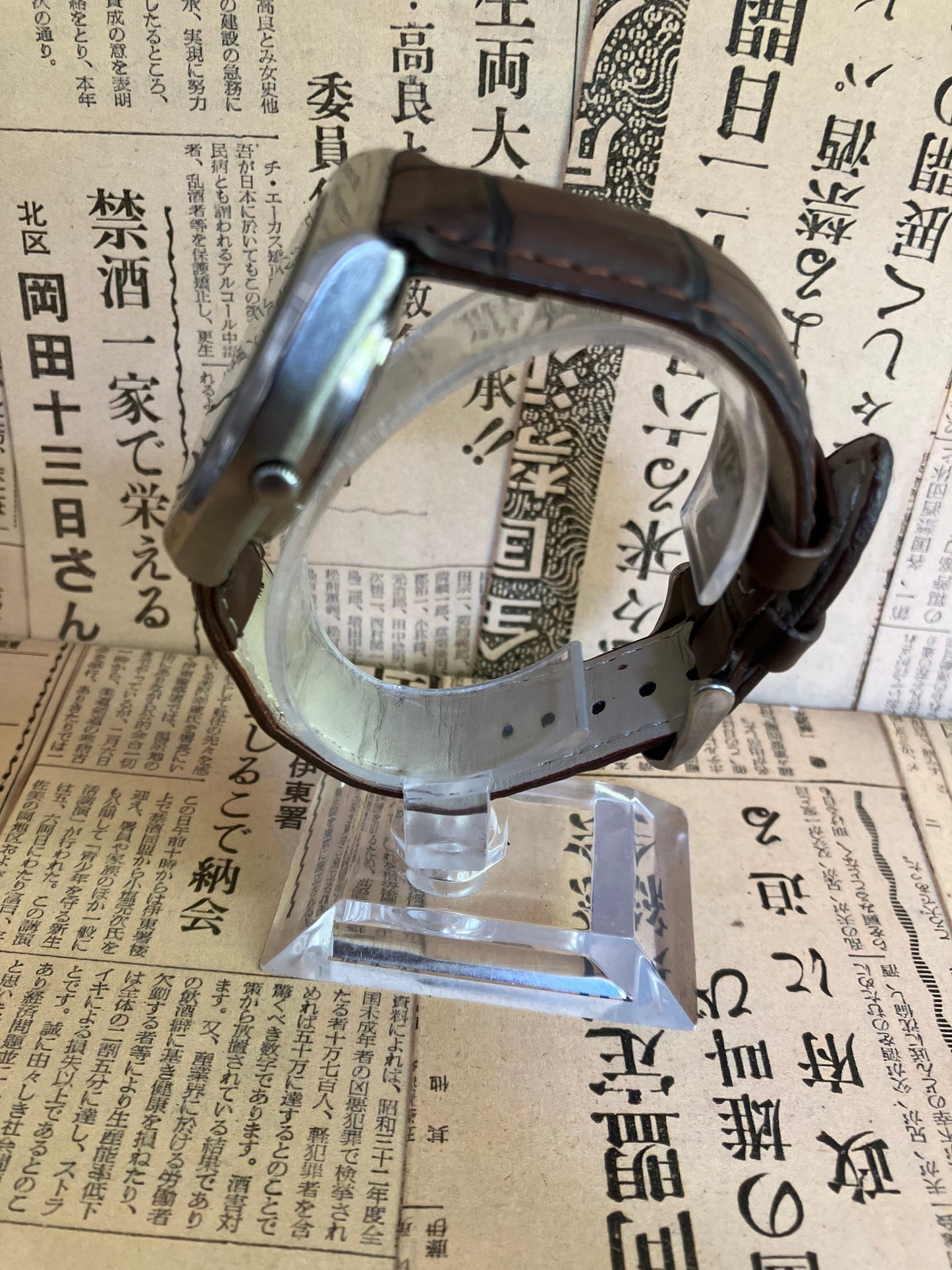 Seiko 5 - 6319 Brown TV Case (1985)
