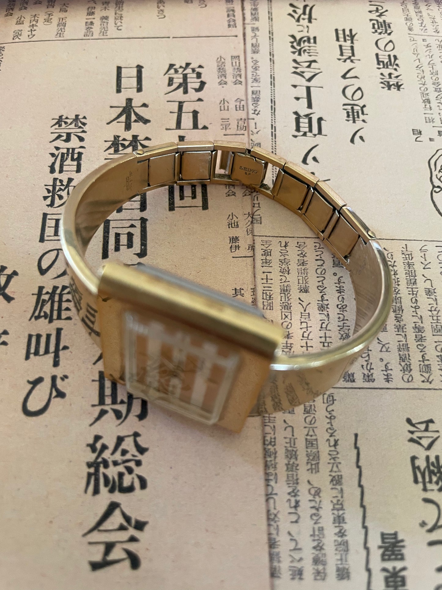 Seiko Silver Angel Ladies Manual Wind - 1104-3440 Yellow/White