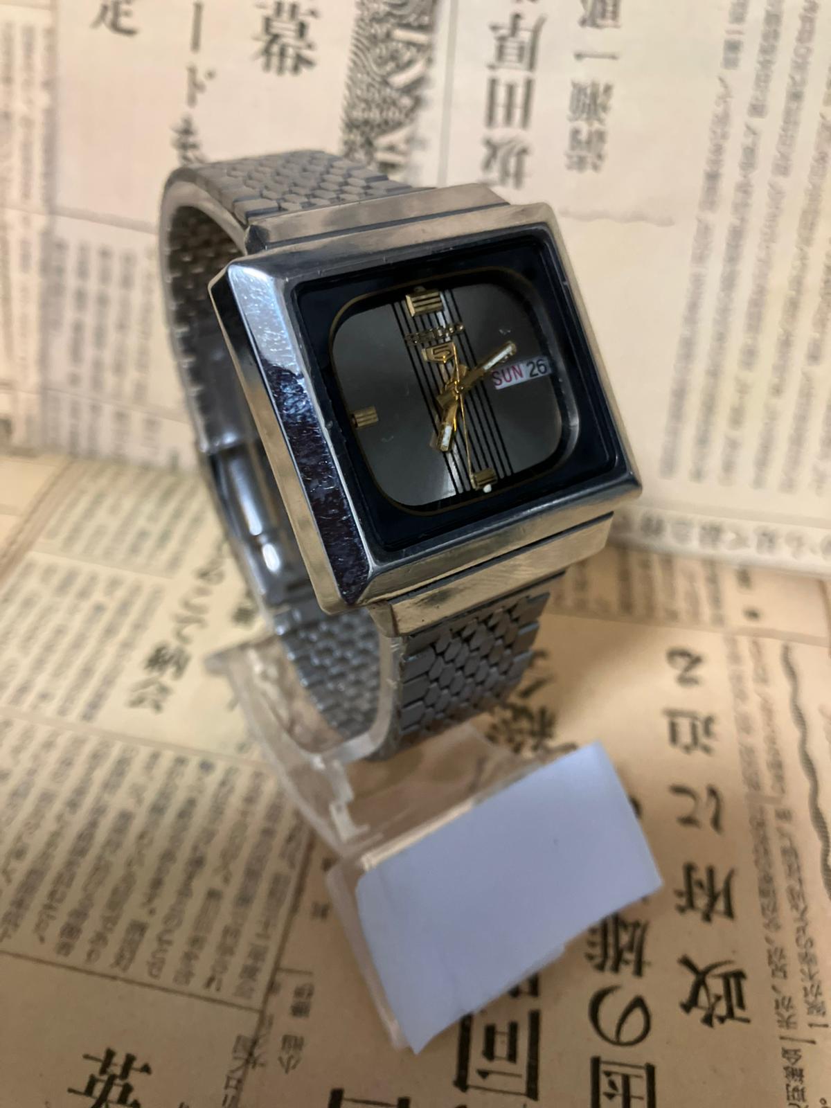 Seiko 5 - 6309 Silver/Black TV Case (1984)