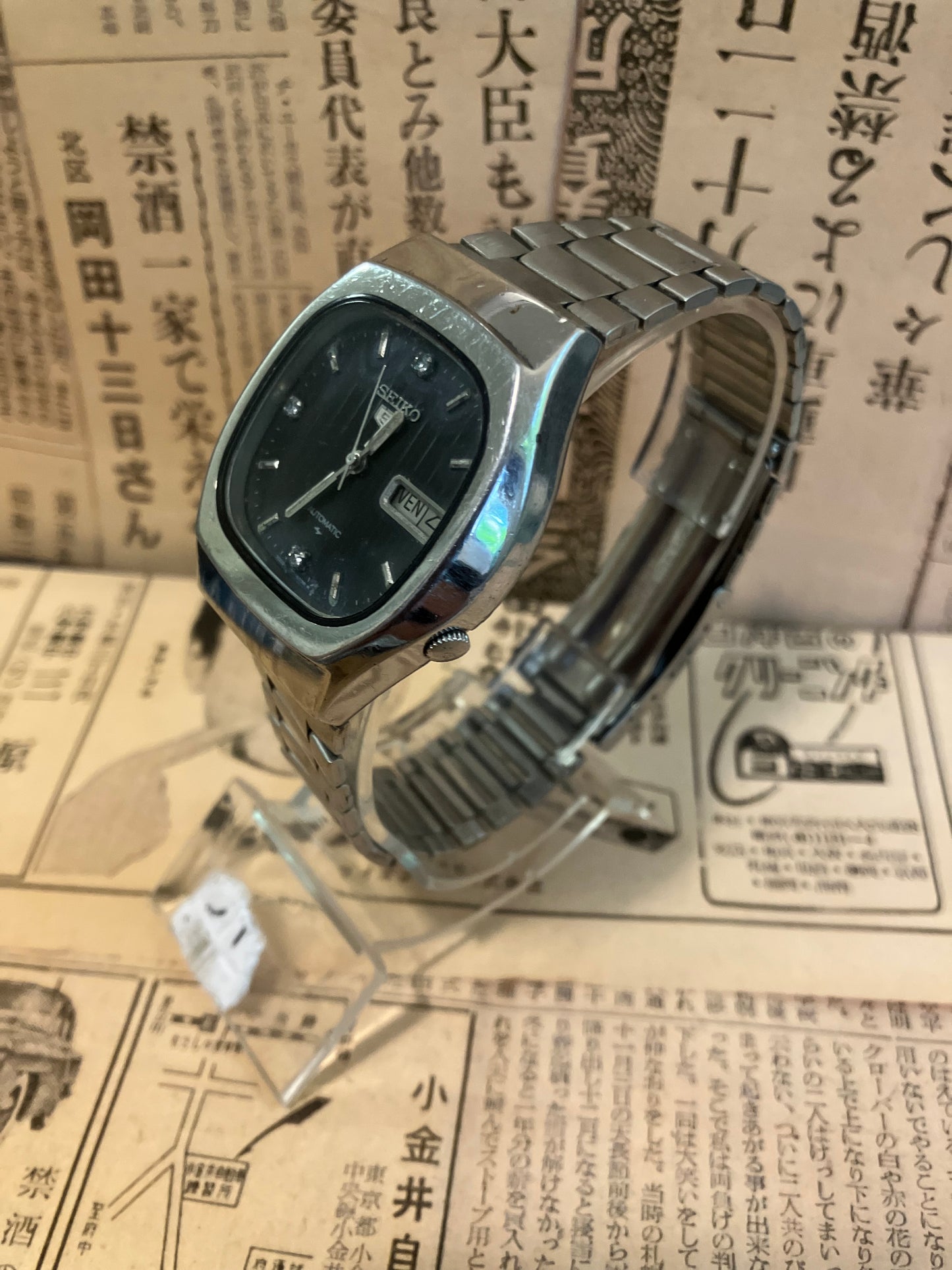 Seiko 5 - 7009 Black stripe TV Case (1973)