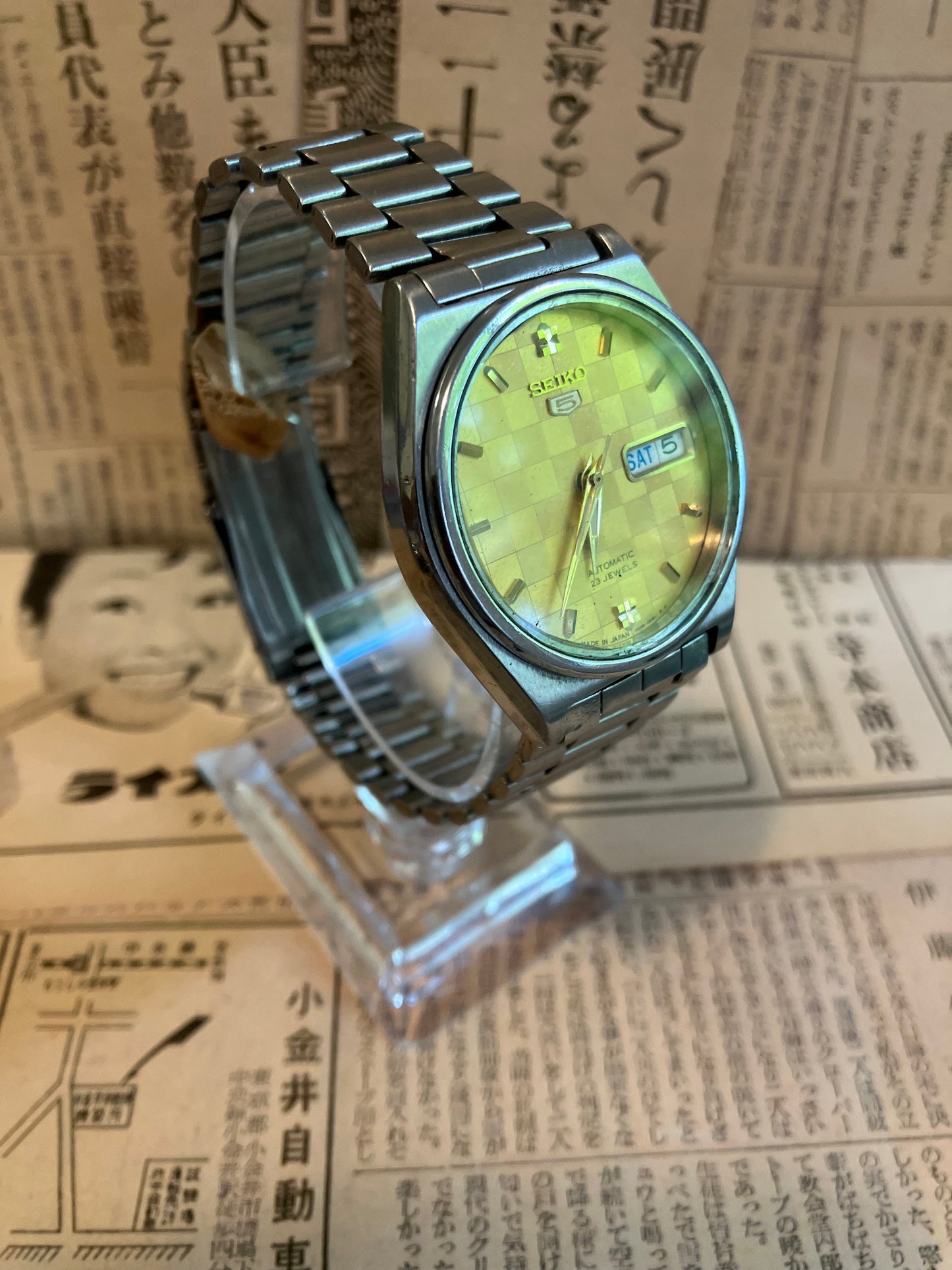 Seiko 5 - 7S36 Gold chequer (2006)
