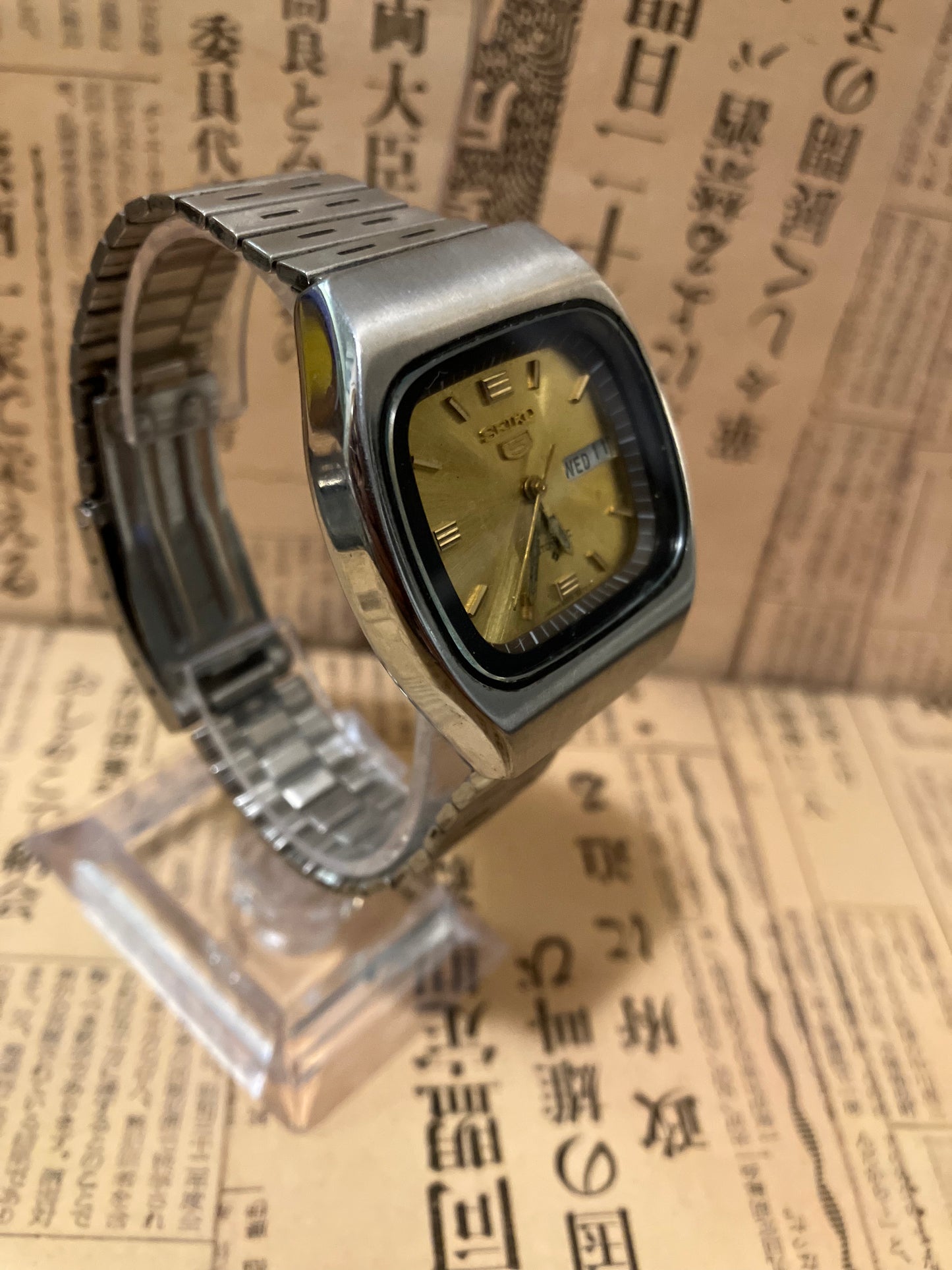Seiko 5 - 6309 Gold TV Case (1981)