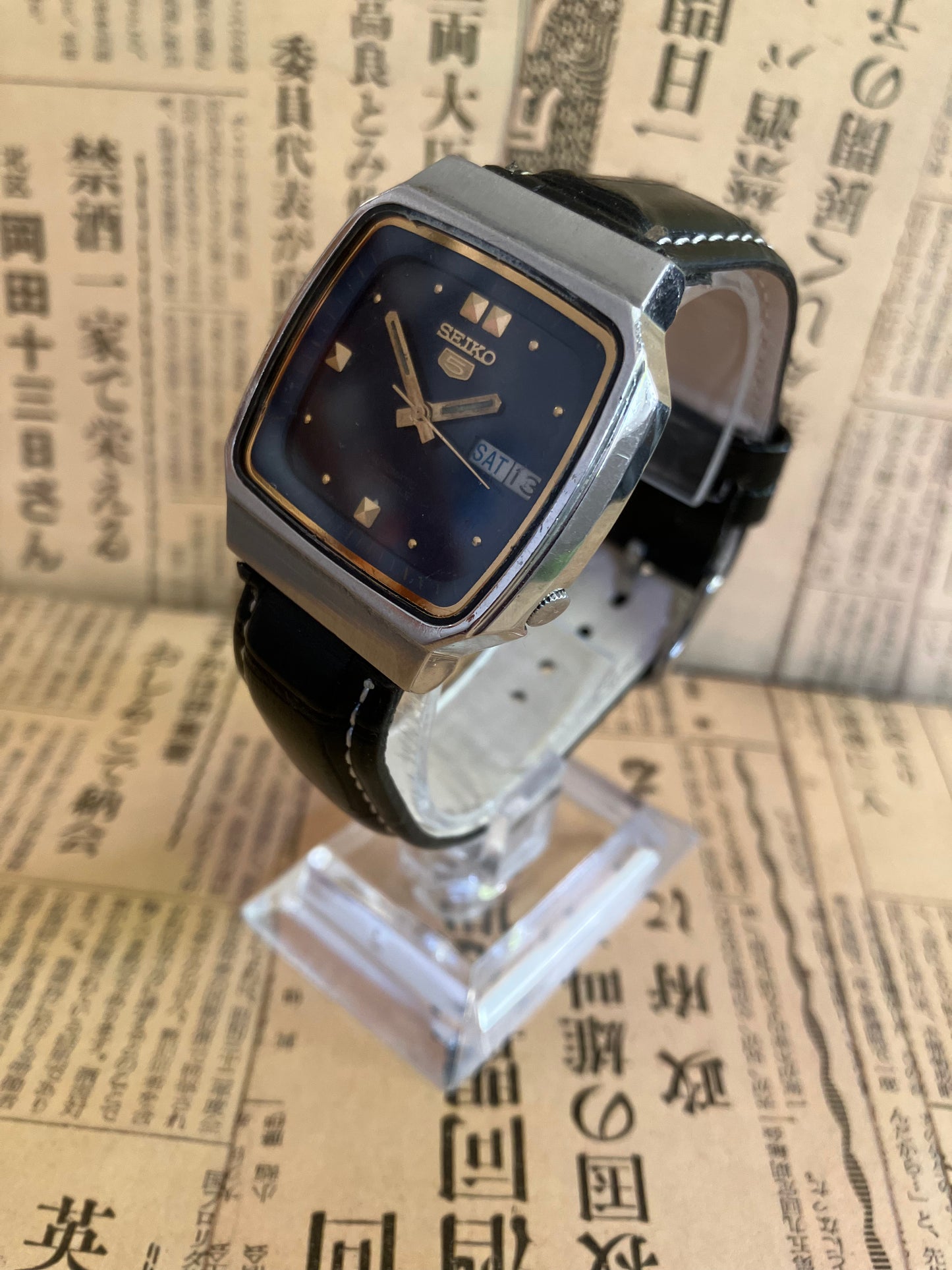 Seiko 5 - 7009 Blue TV Case (1977)