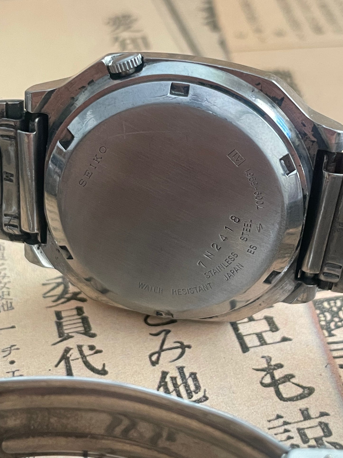 Seiko 5 - 7009 ‘Railway Time’ White TV Case (1977)