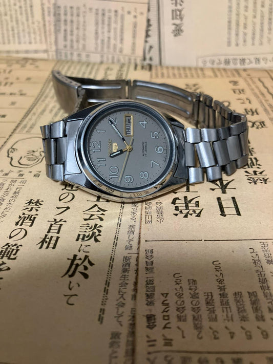 Seiko 5 - 7009 Grey (1989)